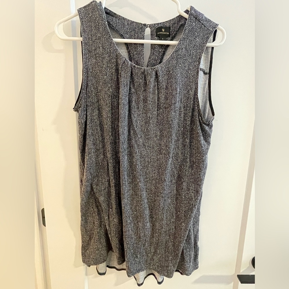 Worthington sleeveless shirt